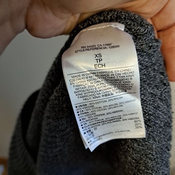 BANANA Republic Gray Knit Sweater Size XS - Picture 6 of 6